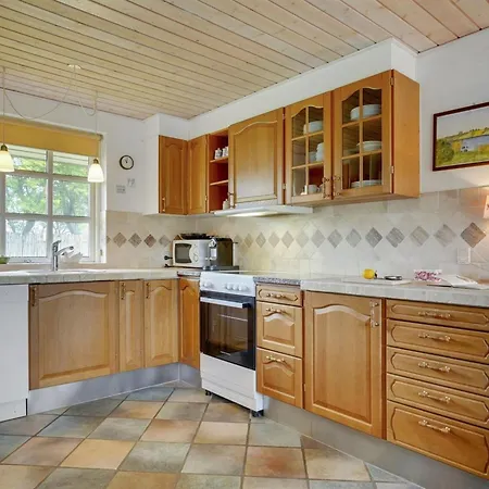 Radojka - 75m From The Sea By Interhome